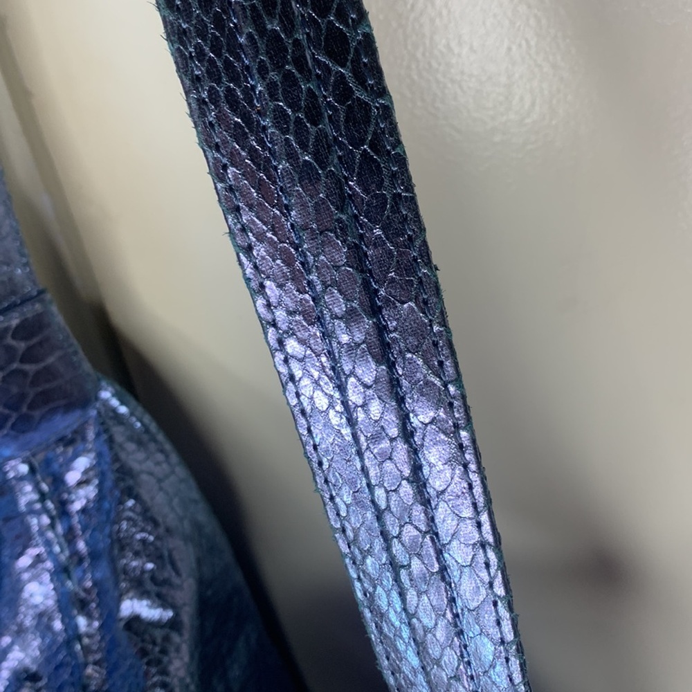 Chi by Falchi Blue Metallic Tote Bag - Picture 13 of 15